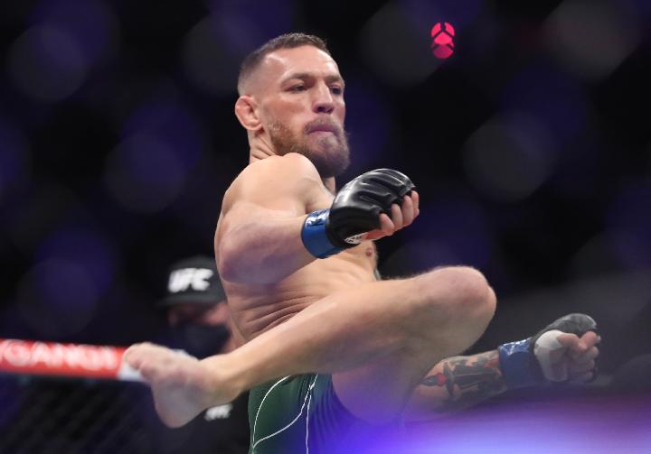 Conor McGregor Akan Kembali Bertarung di UFC pada 2025, Targetkan Hadapi Michael Chandler