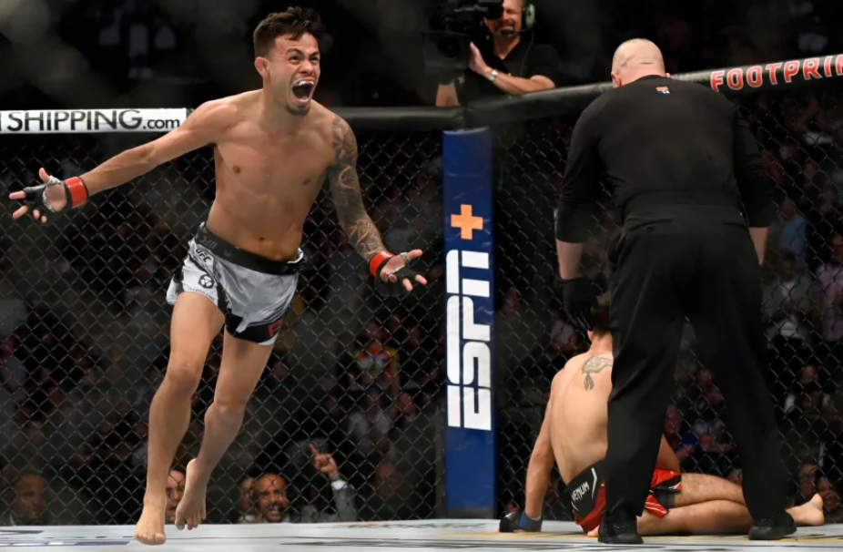 Rekap Hasil UFC Vegas 98 : Korban Raja Kelas Bulu Habisi Jagoan Jepang dalam 5 Ronde