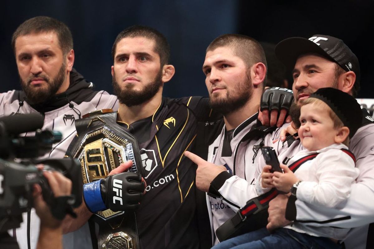 Islam Makhachev dan Umar Nurmagomedov Bertarung di UFC 311, Khabib: “Semoga Saya Bisa Survive”