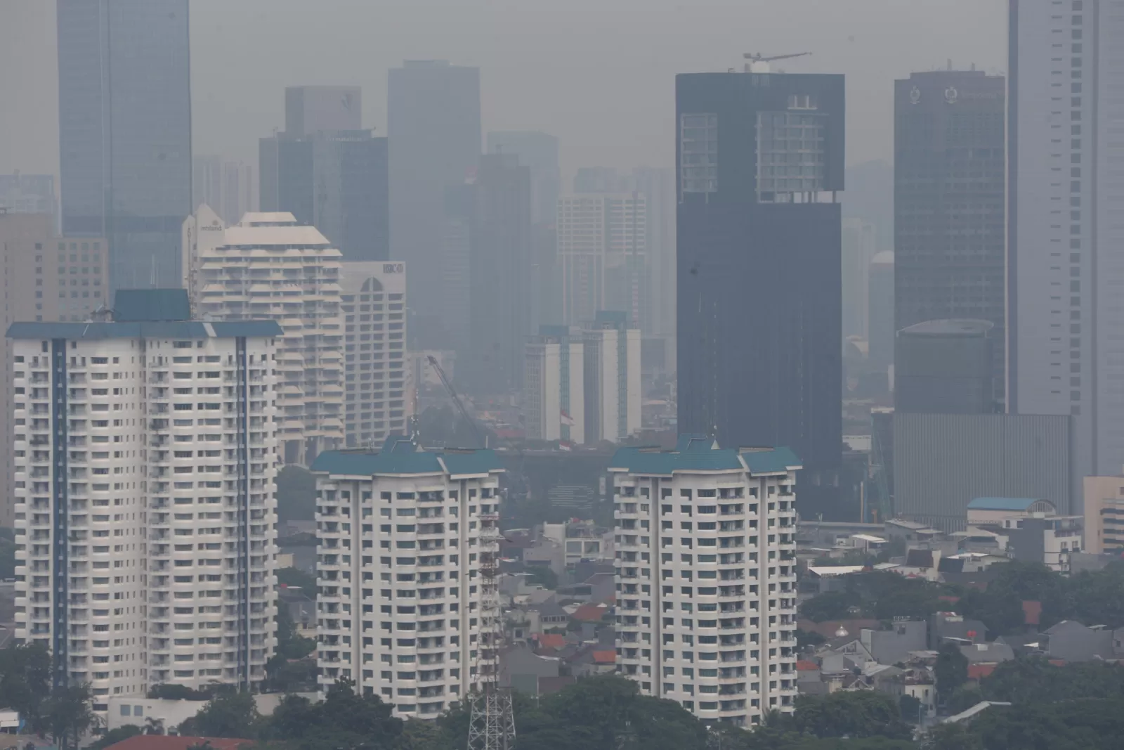 Langit Abu-Abu Ibu Kota: Kualitas Udara Jakarta Masuk Kategori Sedang, Apa Artinya